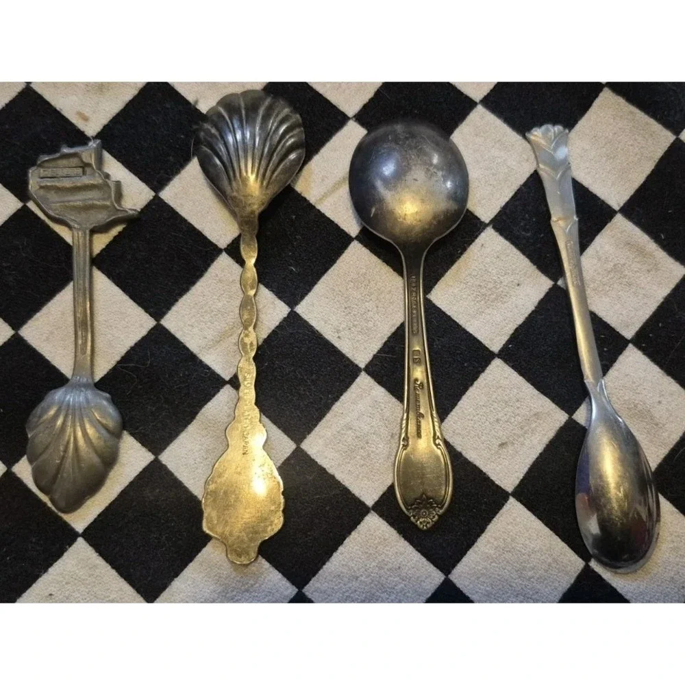 Vintage Rogers Silverplate & Souvenir‎ Spoon Lot Canada Louisiana